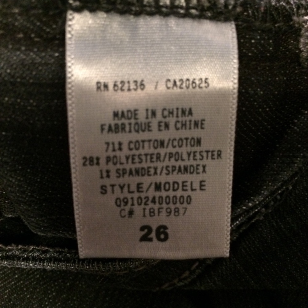 GUESS - Picture 6 of 6